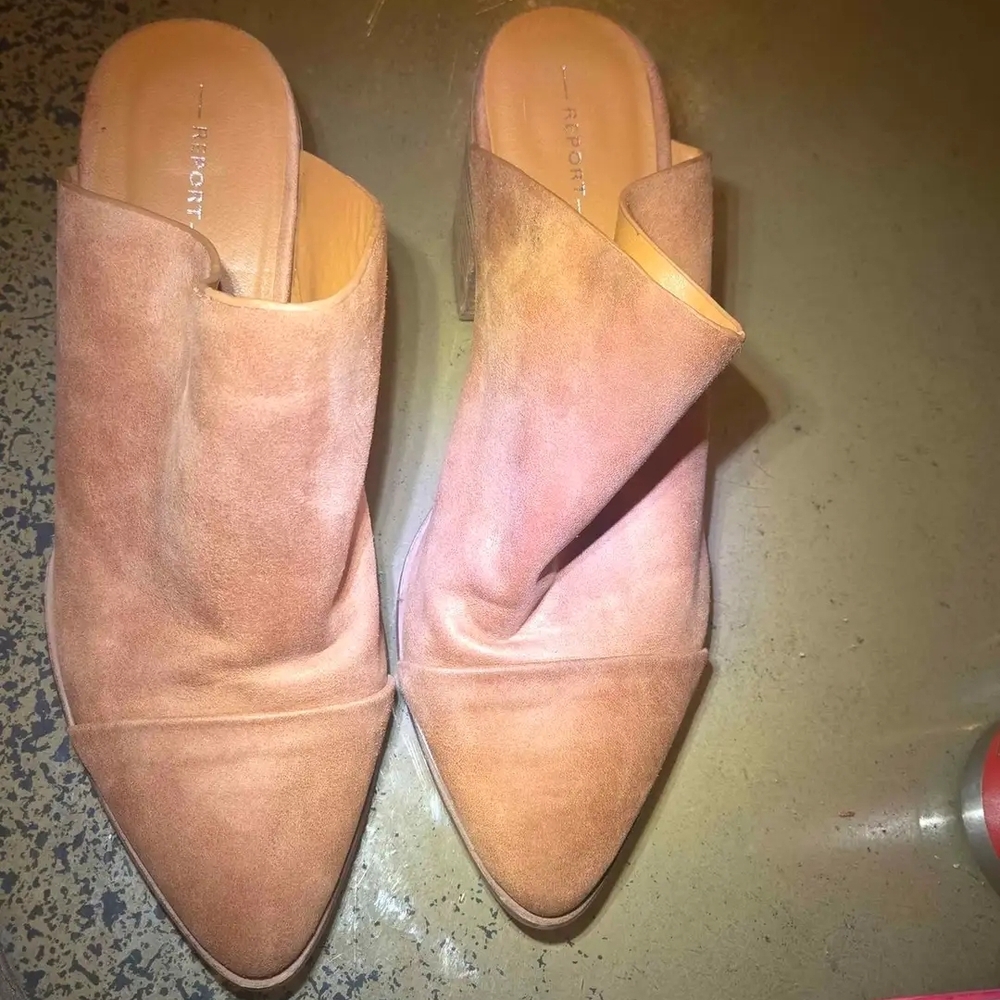 Report Signature Tan Suede Mules
